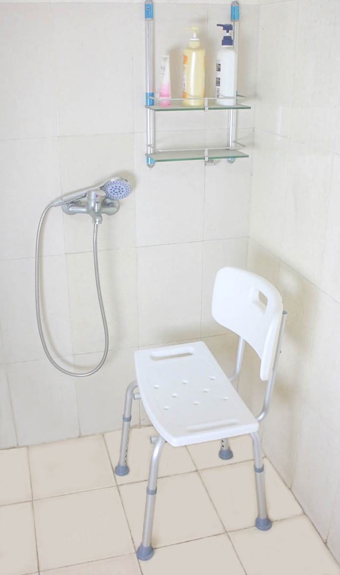 OBBOmed MU-5650 – Verstelbare badkamer stoel van licht en stevig materiaal - extra beveiligd - met verstelbaar hoogte en ruggensteun - wit - Afbeelding 3